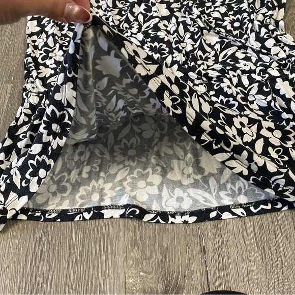 MICHAEL KORS Chain Link Straps Floral Sweatheart Peplum Wrap Blouse Womens Large - Picture 4 of 10